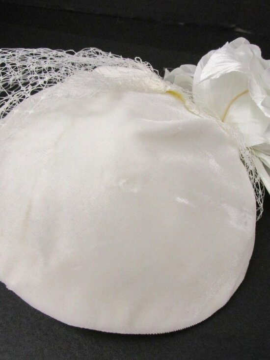 Vintage Style White Bridal Fascinator Hat Veil Flower Wedding Headpiece OS